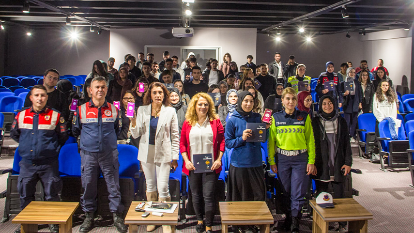 KADES Uygulaması Tanıtım ve Farkındalık Konferansı Mucur MYO’da Gerçekleştirildi