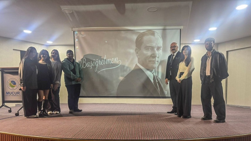 24 Kasım Öğretmenler Günü’nde Başöğretmen Atatürk Programı Düzenlendi