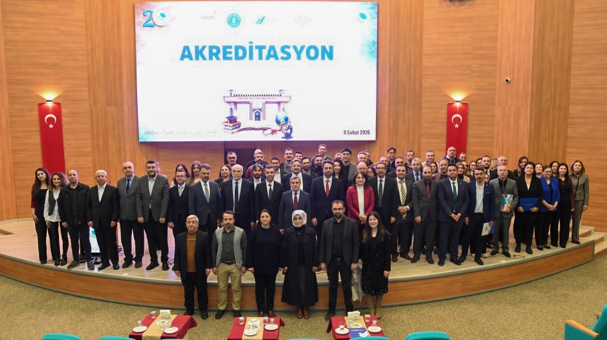 Meslek Yüksekokulumuzdan Akredite Olan Programlarımıza Belgeleri Akreditasyon Şöleninde Verildi